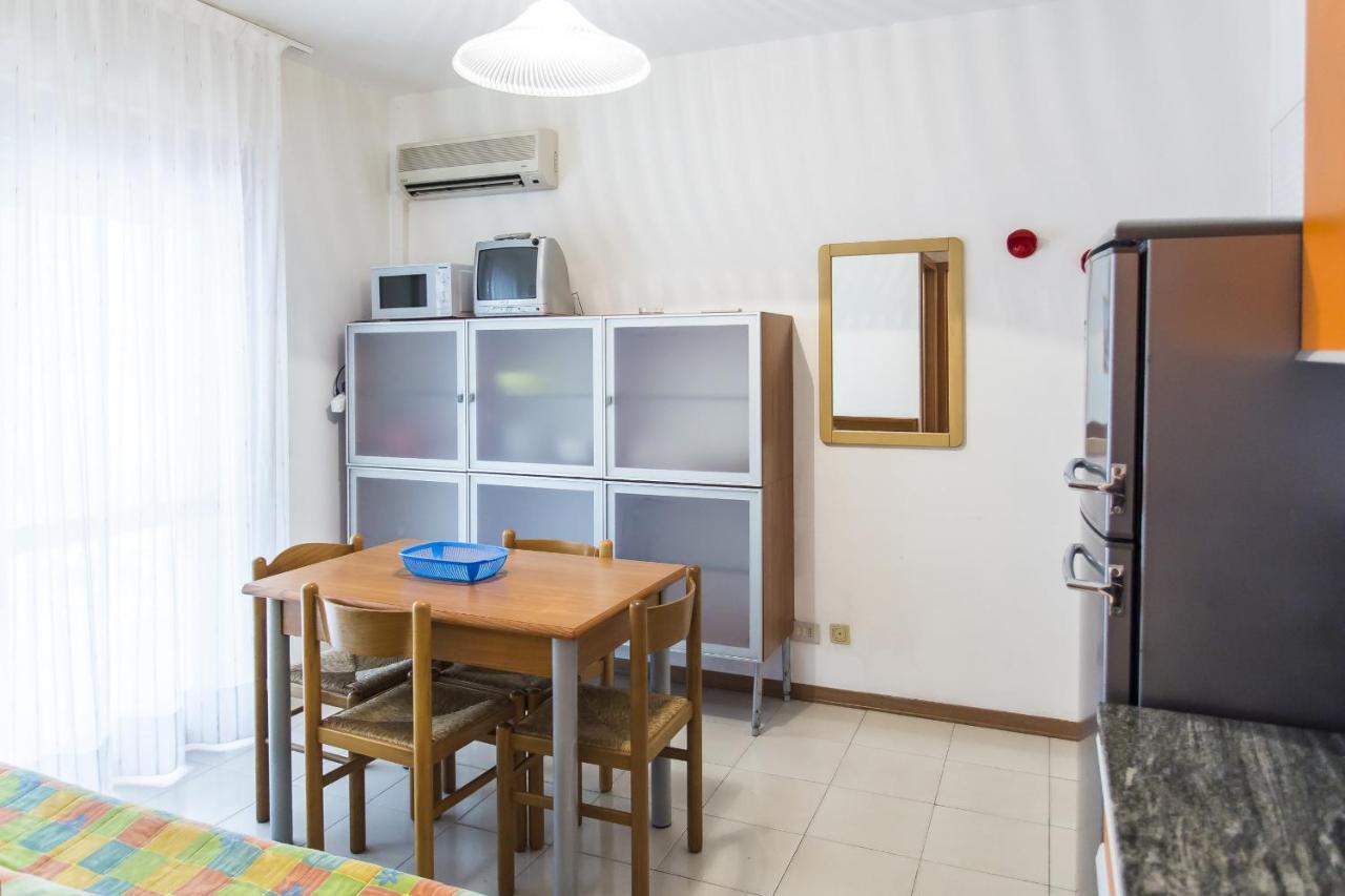 Castello Apartment Bibione Bagian luar foto