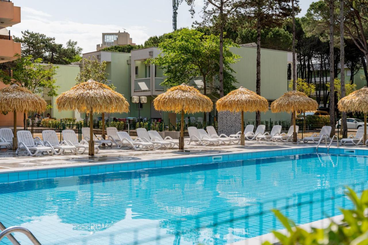 Castello Apartment Bibione Bagian luar foto